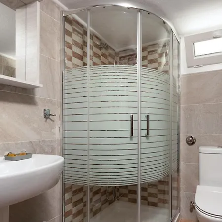 Kouvlaki Effie's Place In Afissos